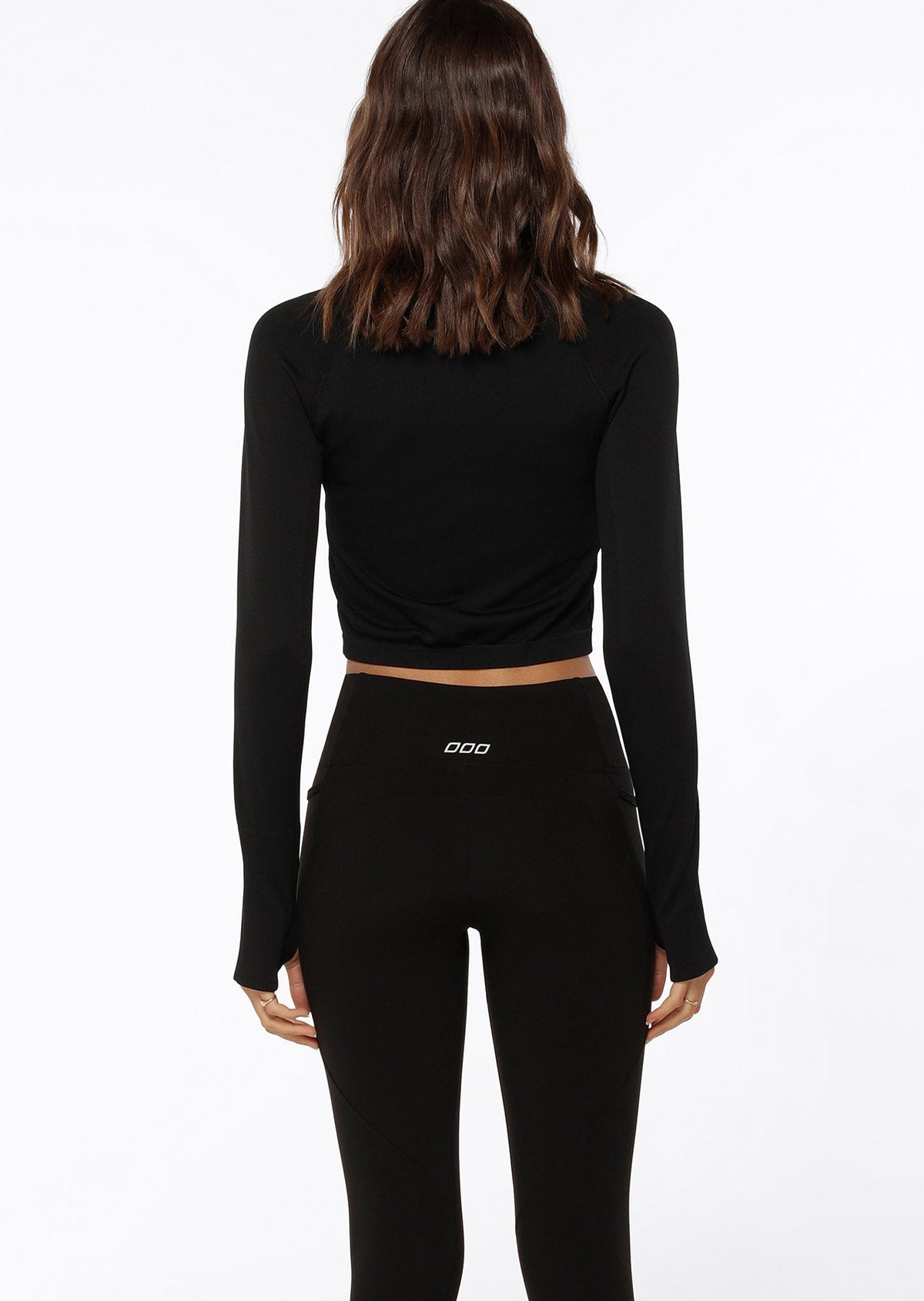 Dynamic Seamless Cropped Long Sleeve Top