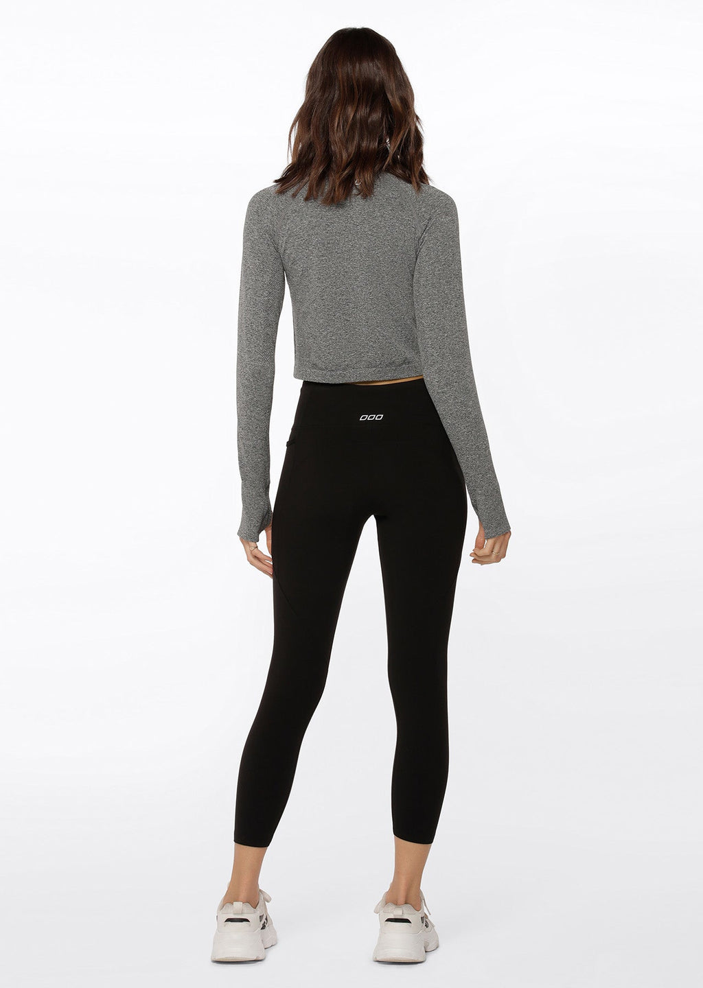 Dynamic Seamless Cropped Long Sleeve Top