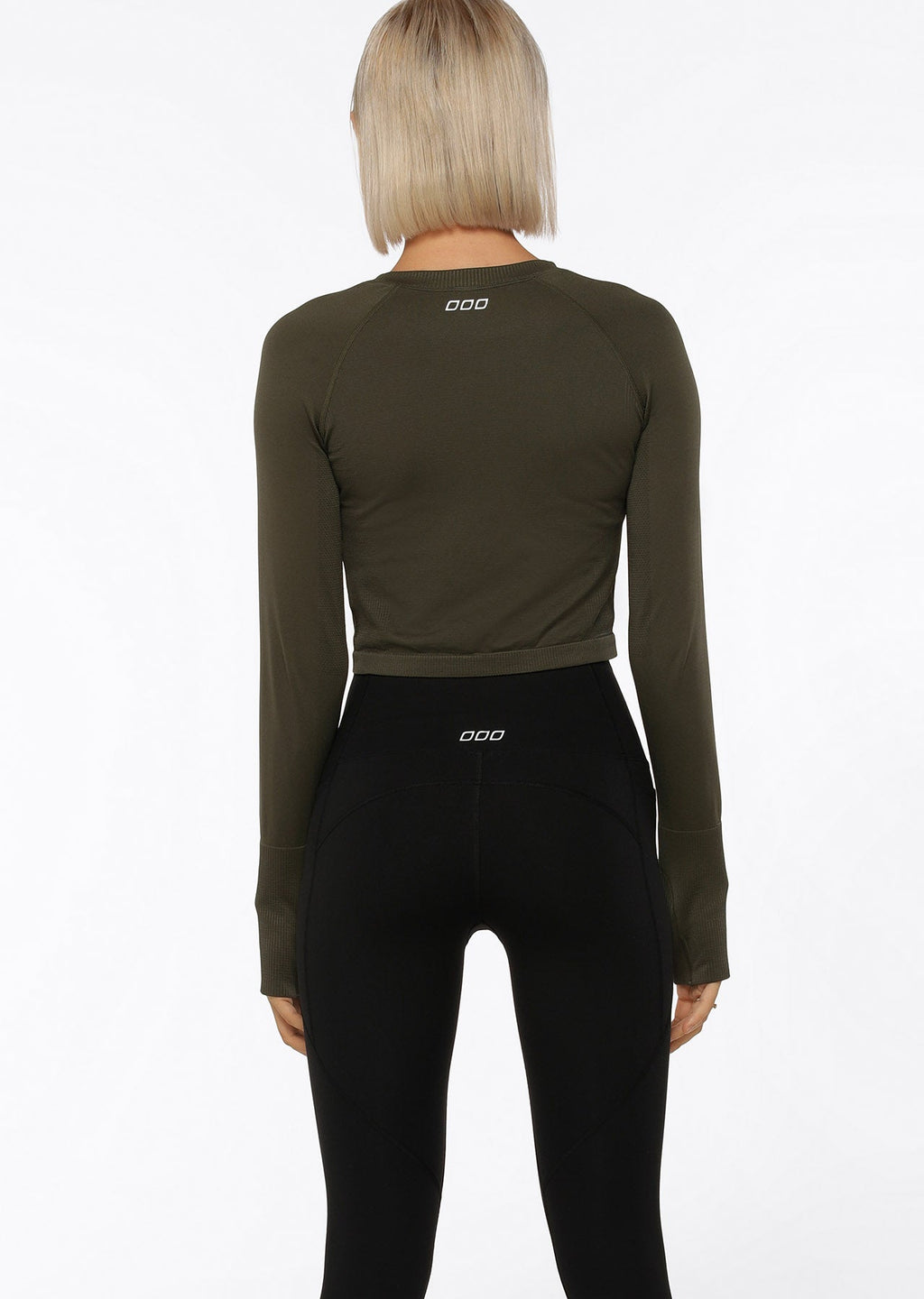 Dynamic Seamless Cropped Long Sleeve Top