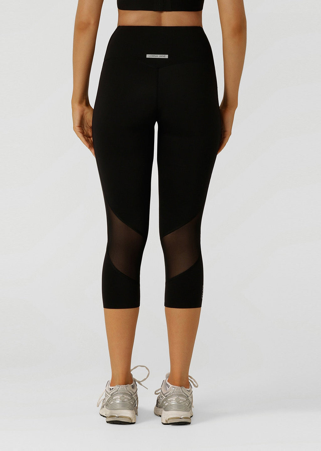 Outline 7/8 Leggings