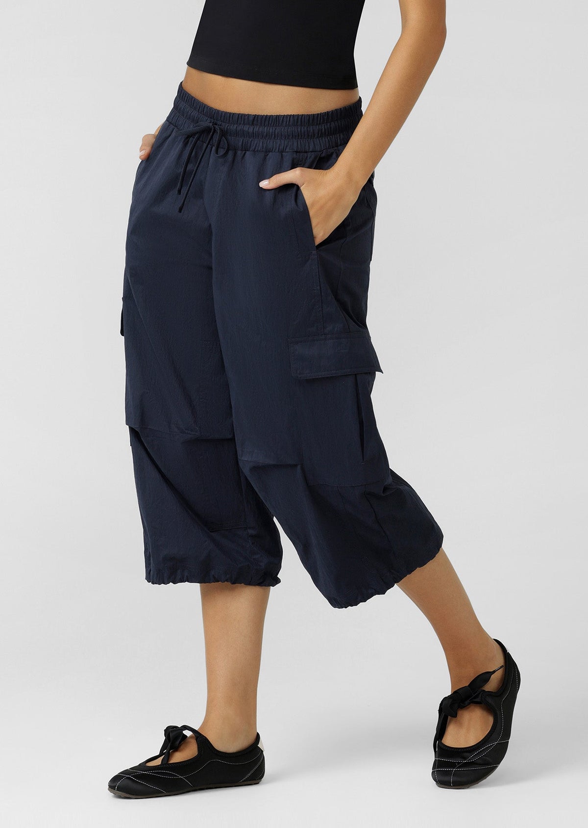 Go-To Cropped Cargo Pants