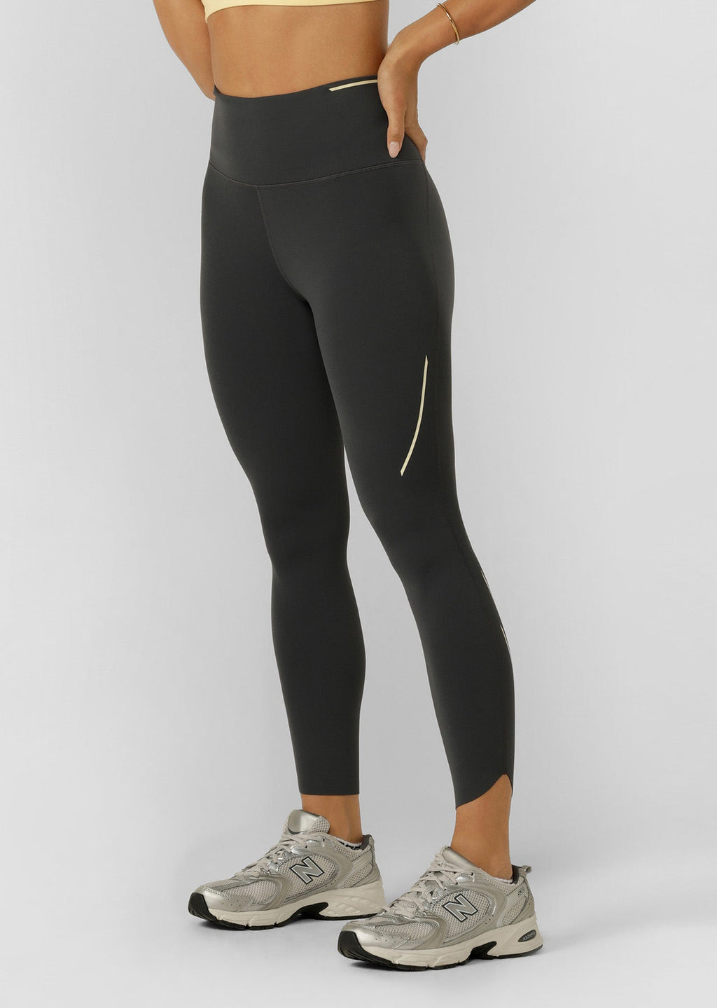 Dash No Chafe Ankle Biter Leggings