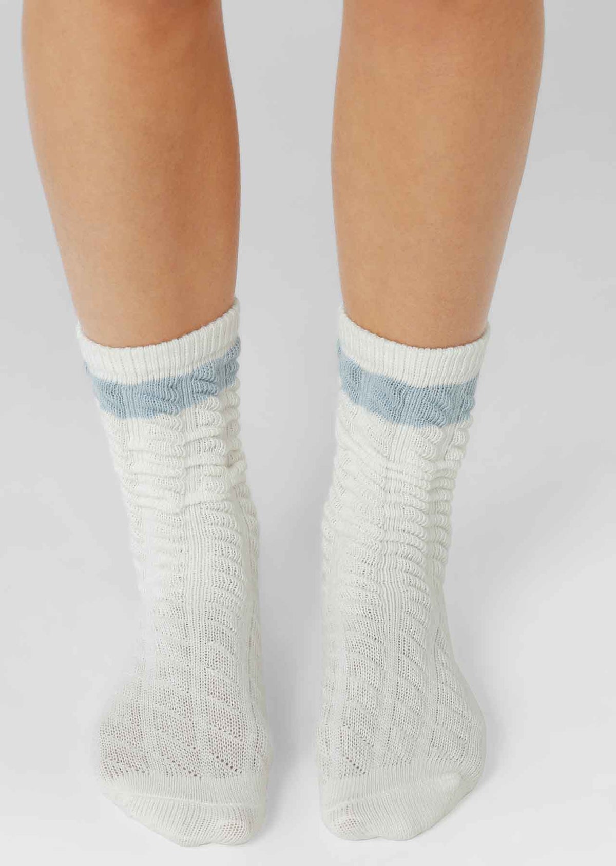 LJ Cable Knit Scrunch Socks