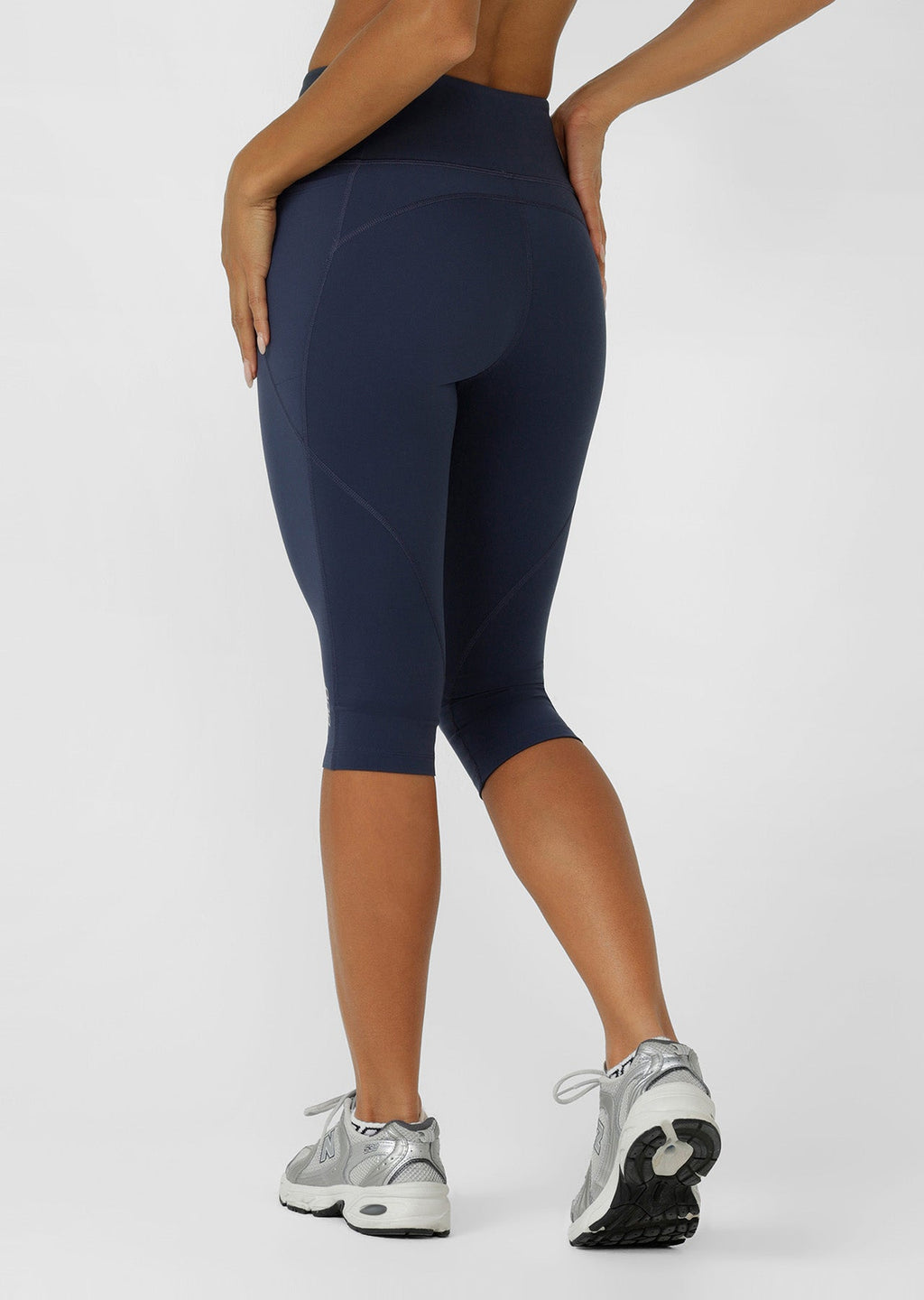 Amy No Chafe Phone Pocket 3/4 Leggings