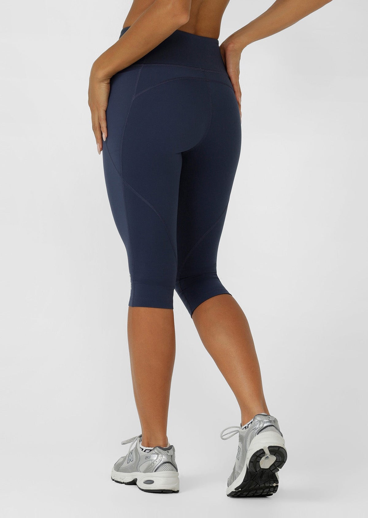 Amy No Chafe Phone Pocket 3/4 Leggings