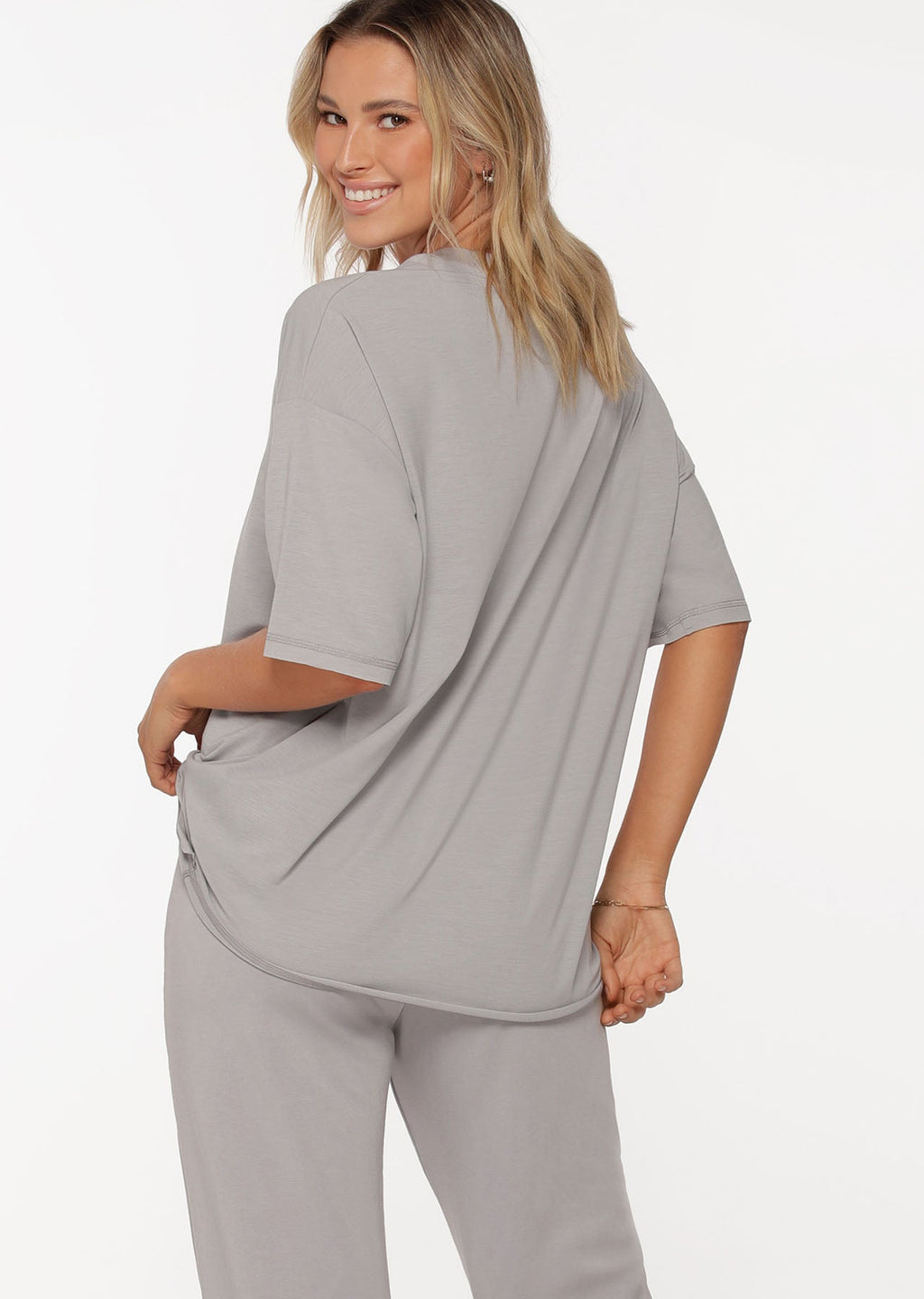 All Rounder Oversized Active Tee