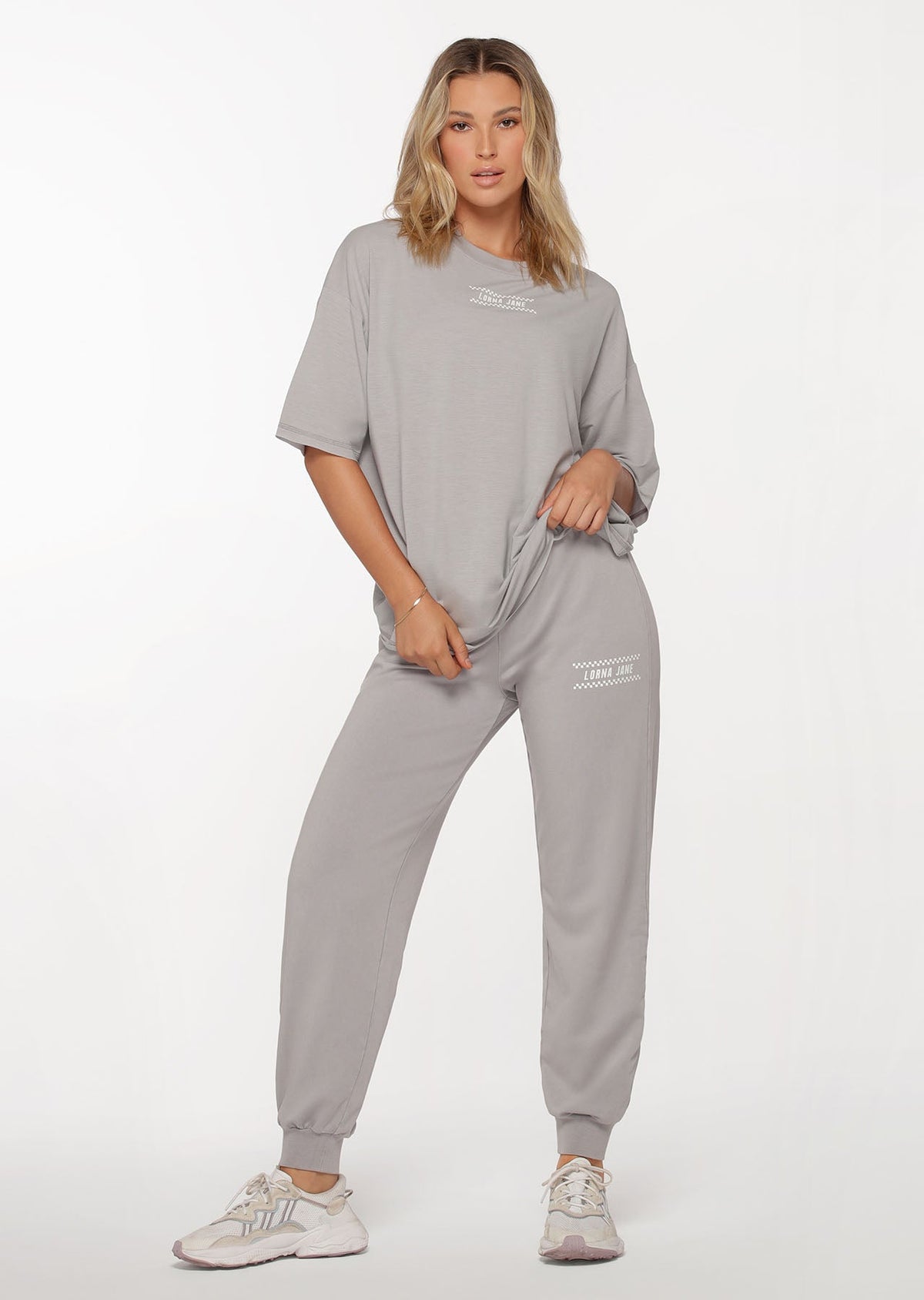 All Rounder Oversized Active Tee