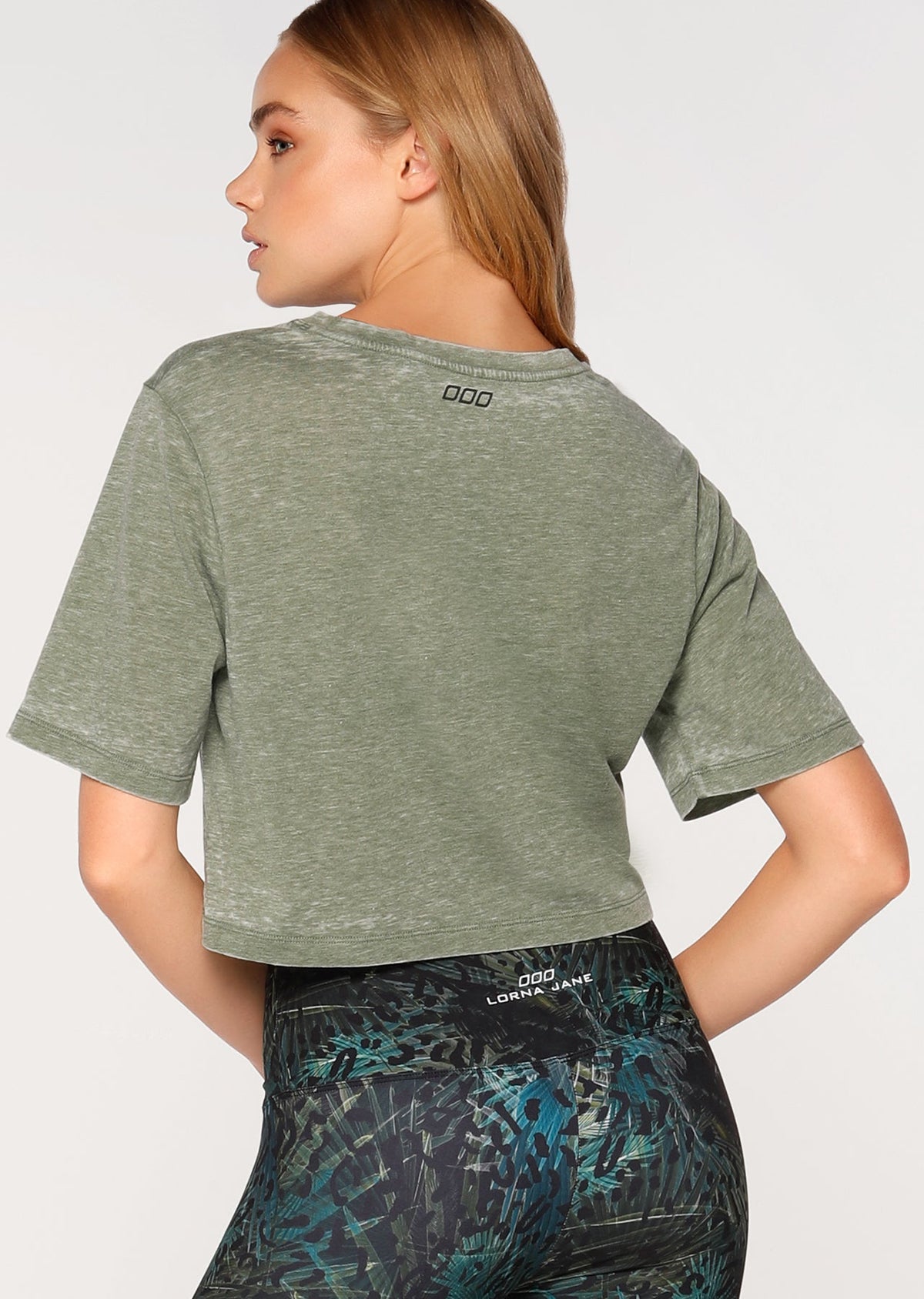 Babes Club Cropped Tee