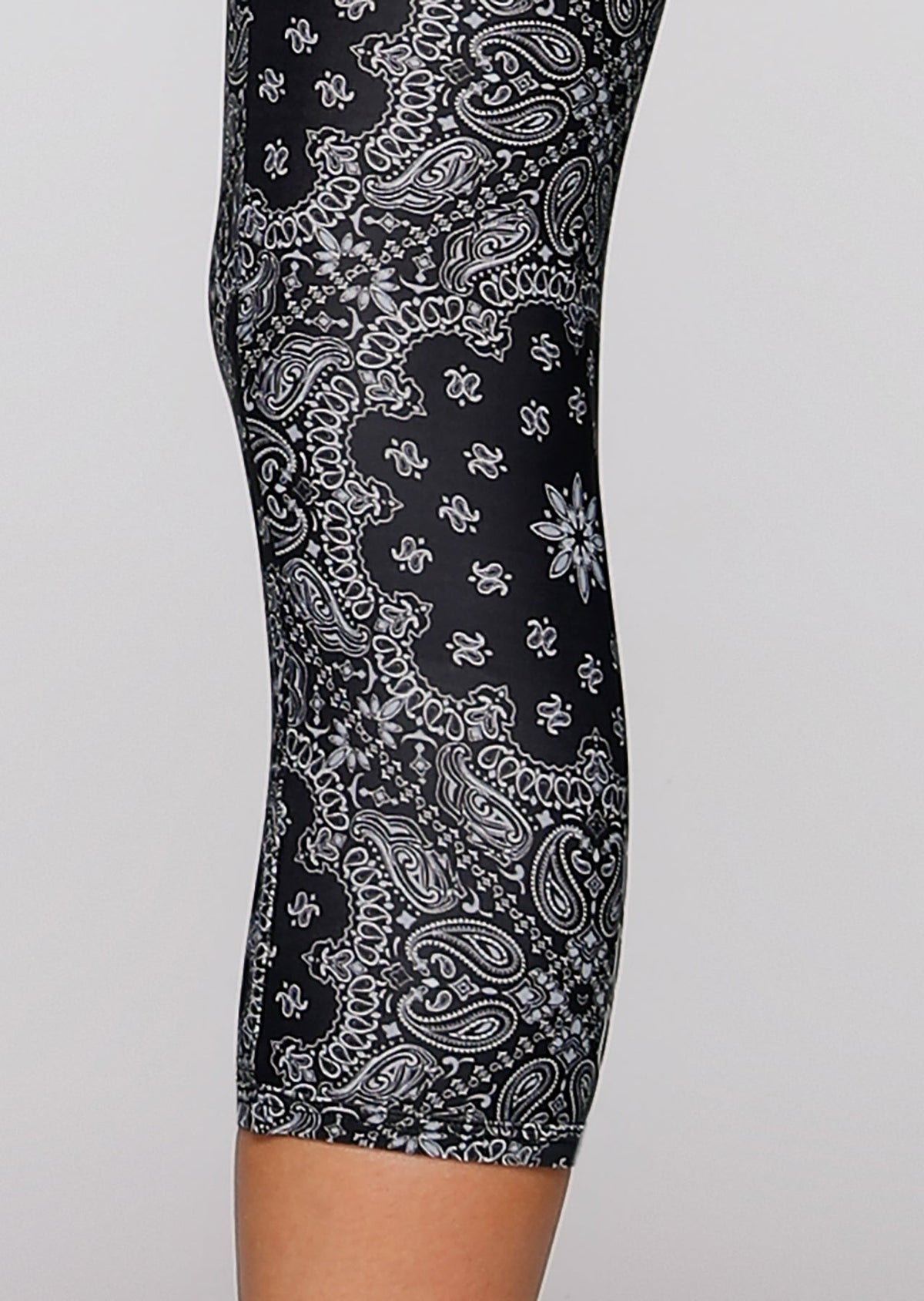 Bandanna Babe Core 7/8 tight