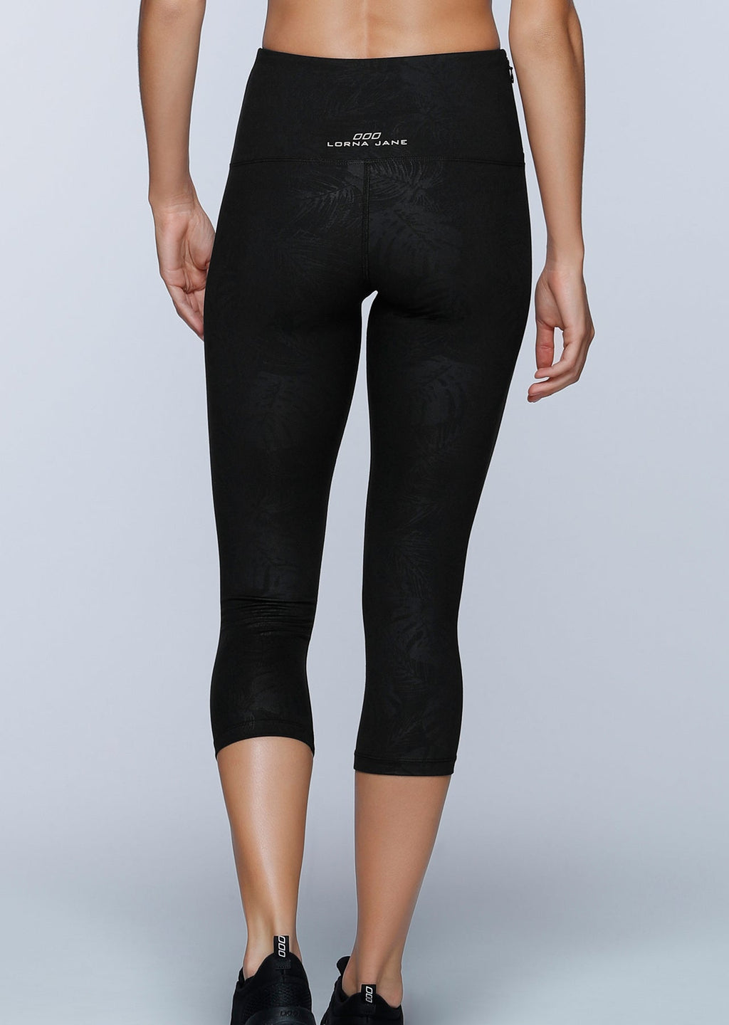 Black Luxe Palm 7/8 Tight
