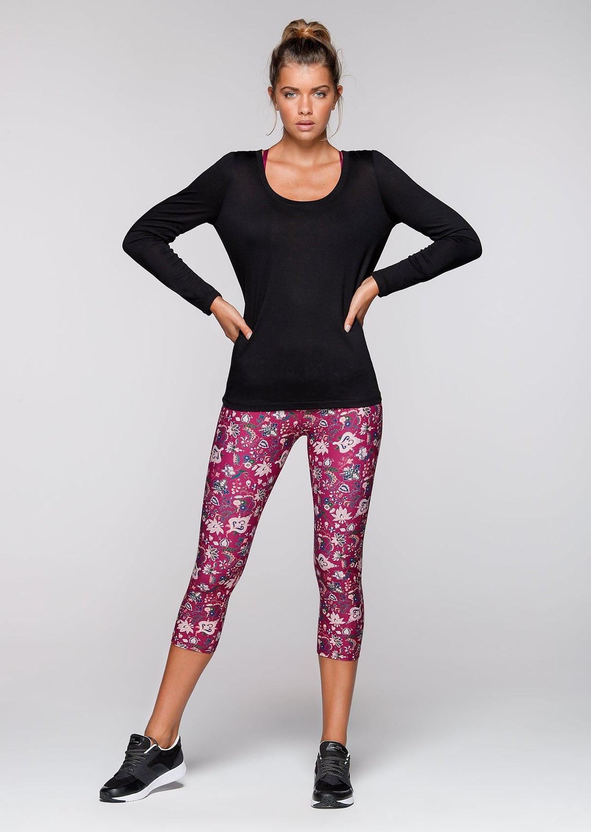 Enlighten L/Slv Top