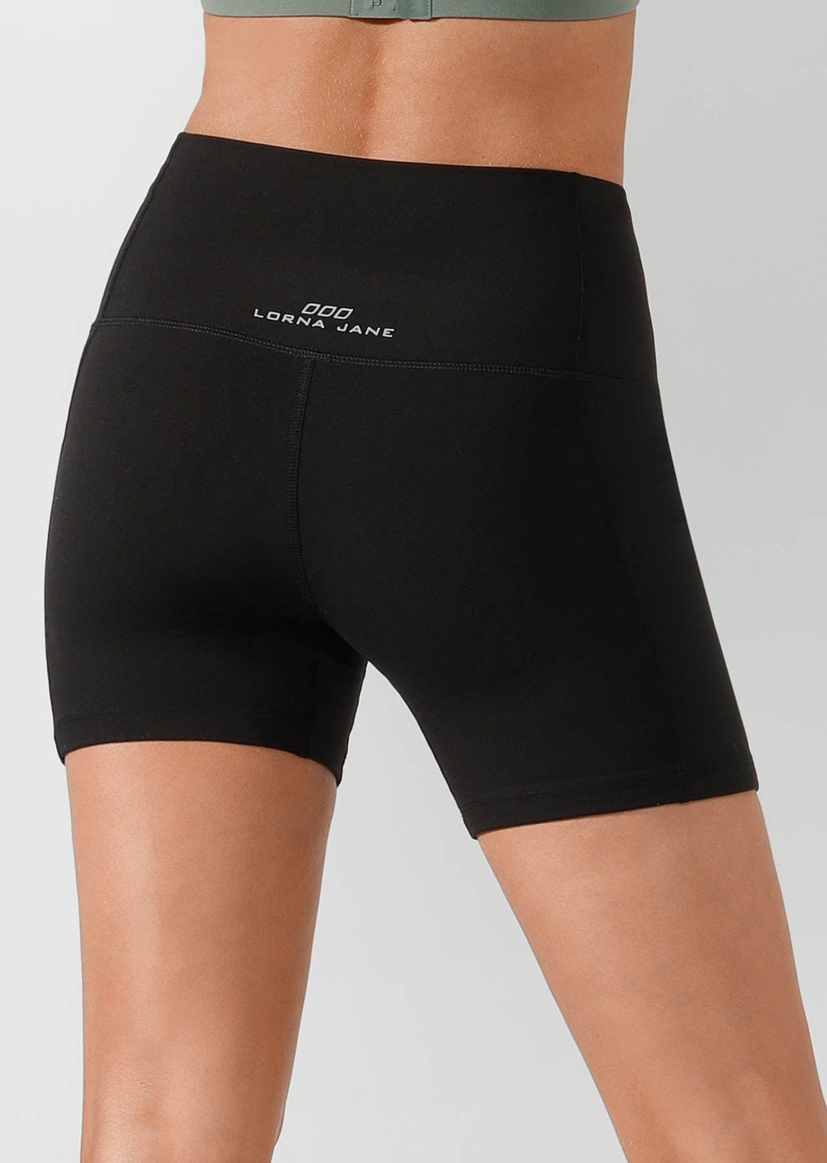 Everyday Short Tight