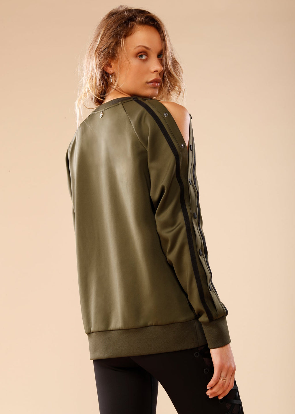 Highline L/Slv Snap Top