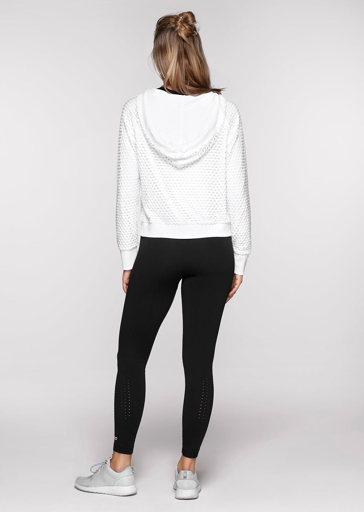 Keep It Light Excel Pullover