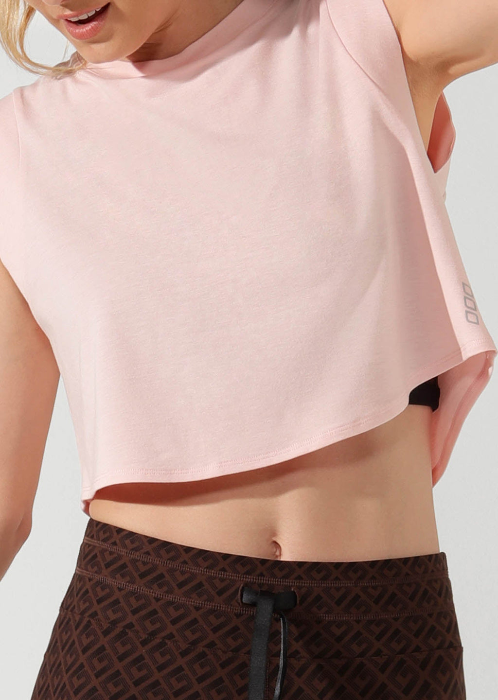 Move Easy Cropped Tank