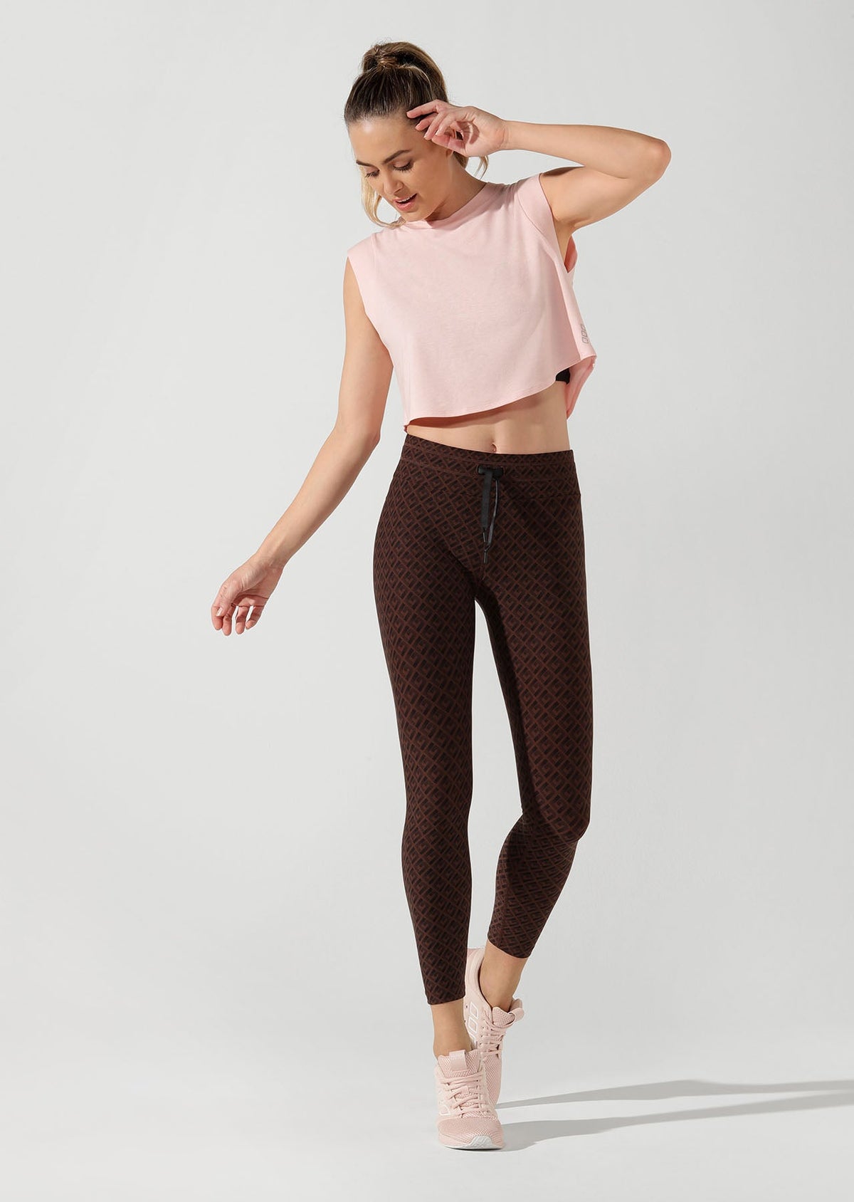 Move Easy Cropped Tank