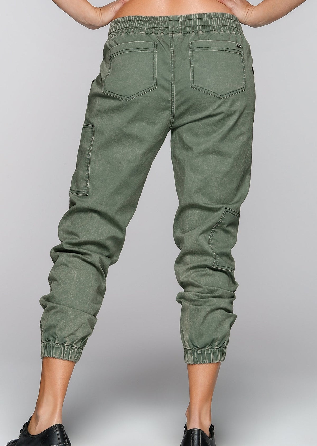 On The Go F/L Pants